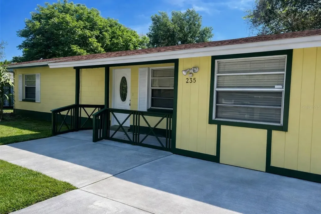 235 Crabtree Avenue Orlando FL 32835