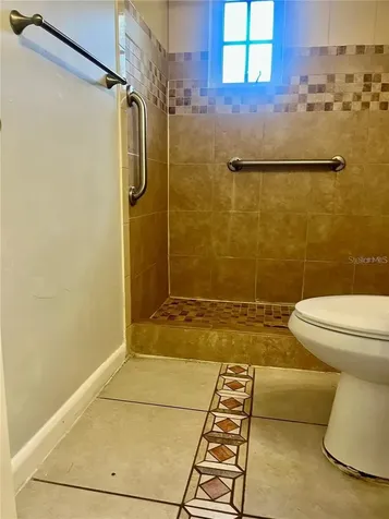 235 Crabtree Avenue Orlando FL 32835