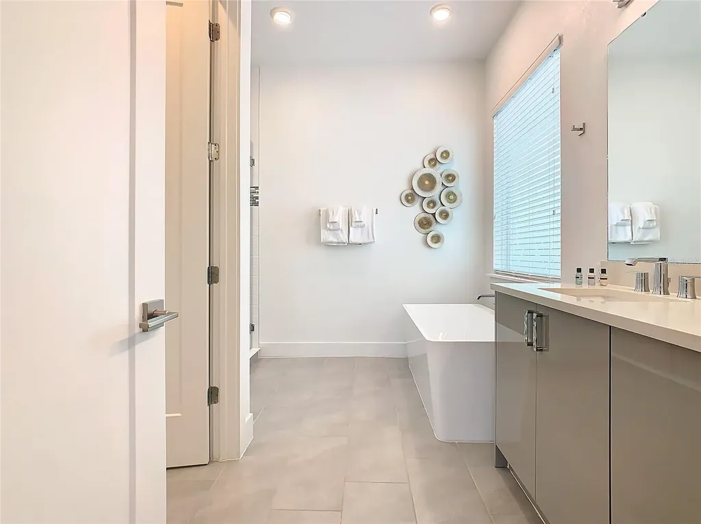 2125 Pine Oak Loop Davenport FL 33837