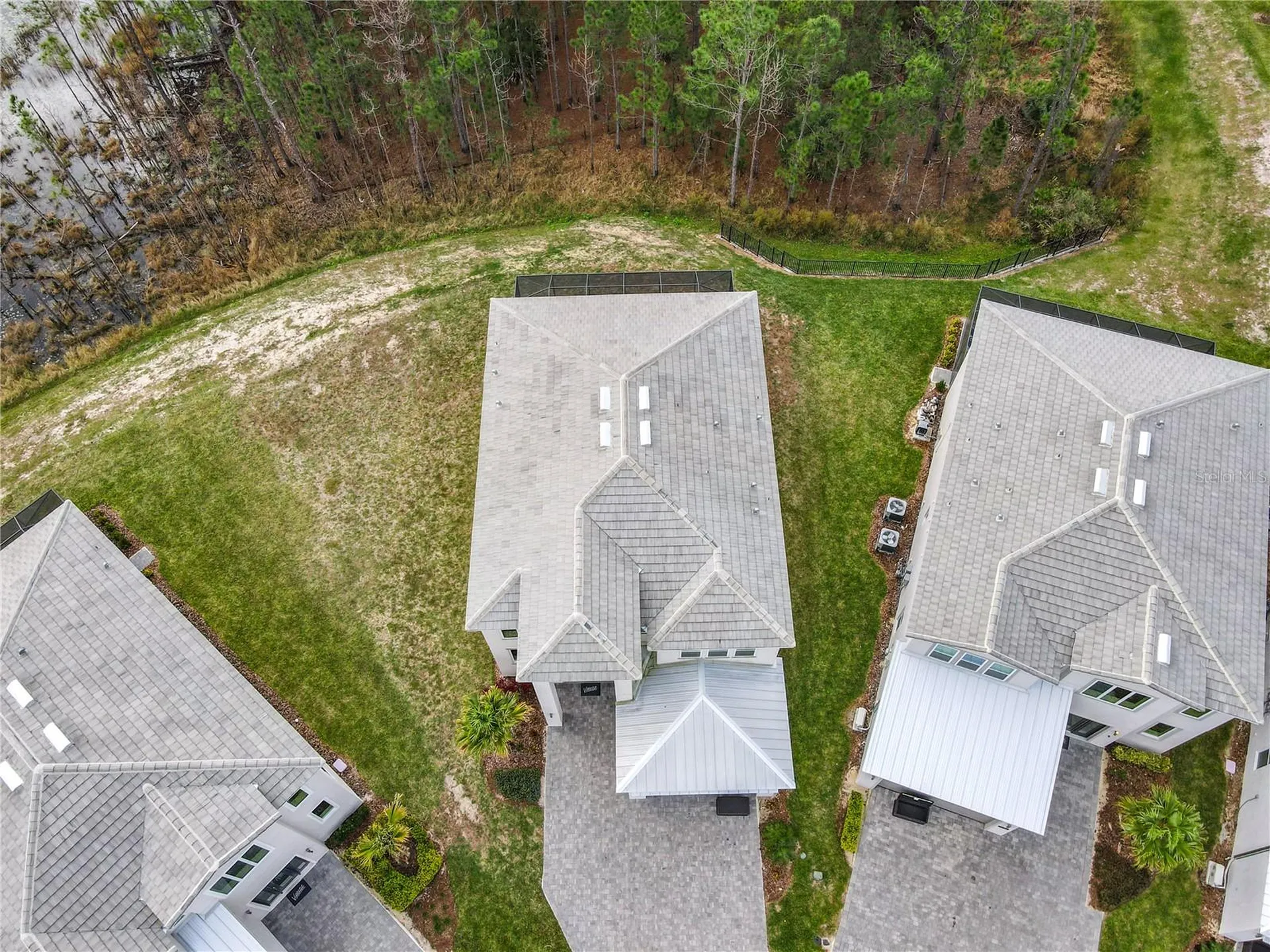 2125 Pine Oak Loop Davenport FL 33837