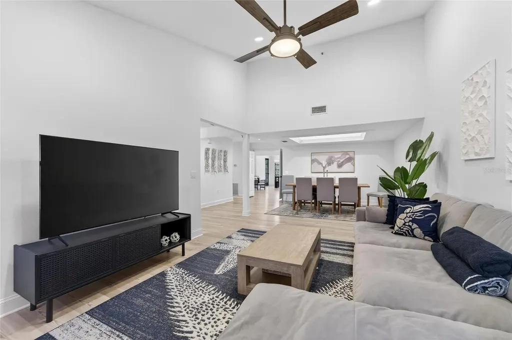 2155 Harbourside Drive Longboat Key FL 34228