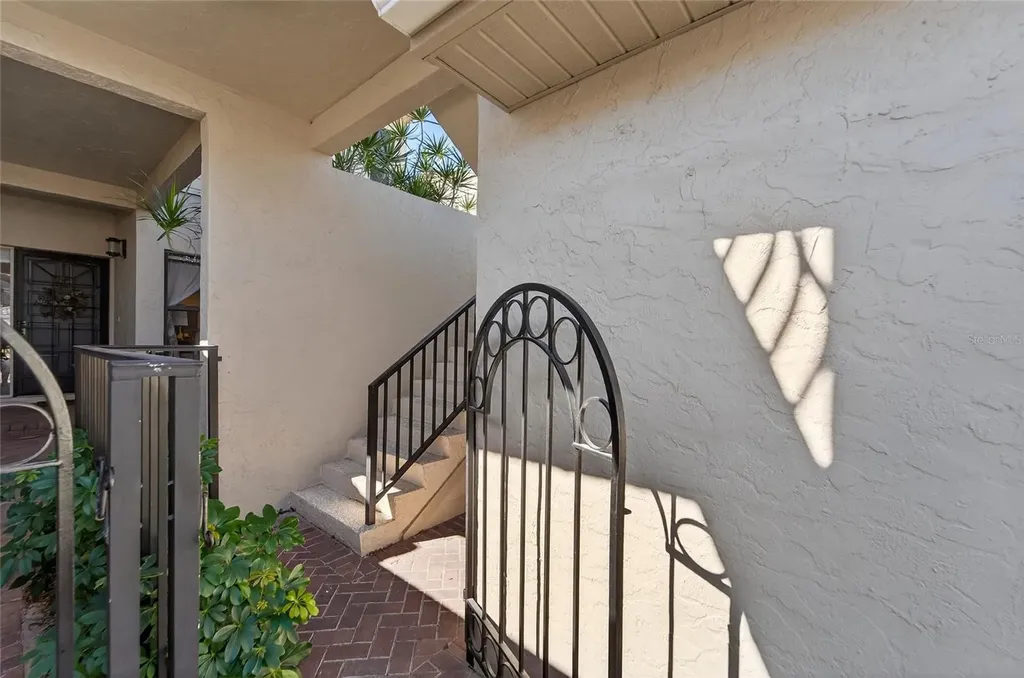 2155 Harbourside Drive Longboat Key FL 34228