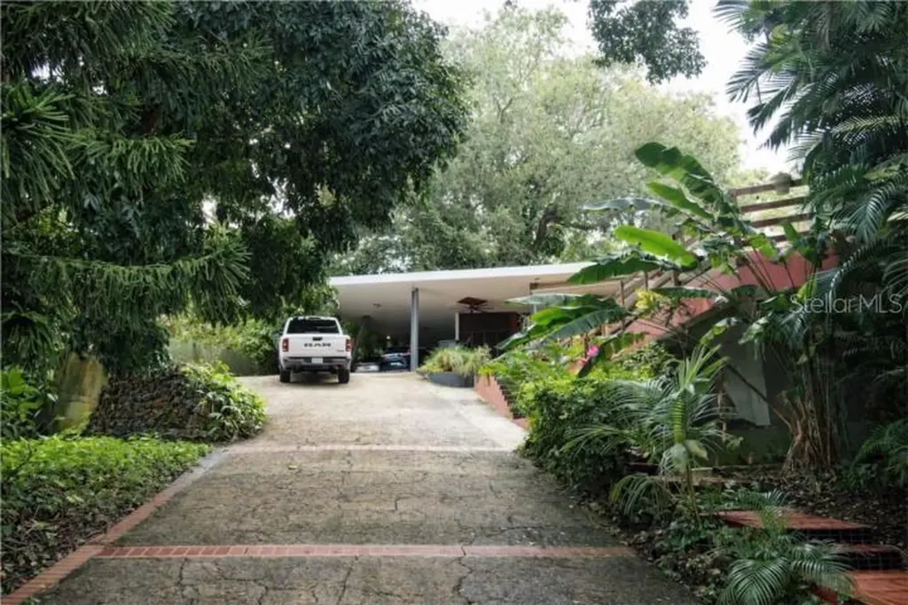 1 Beverly Hills San Juan PR 00926