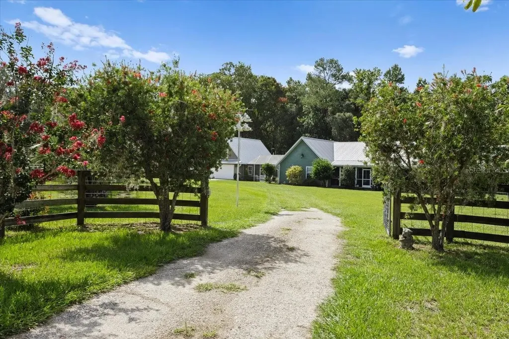 27471 NW 173rd Terrace Alachua FL 32615