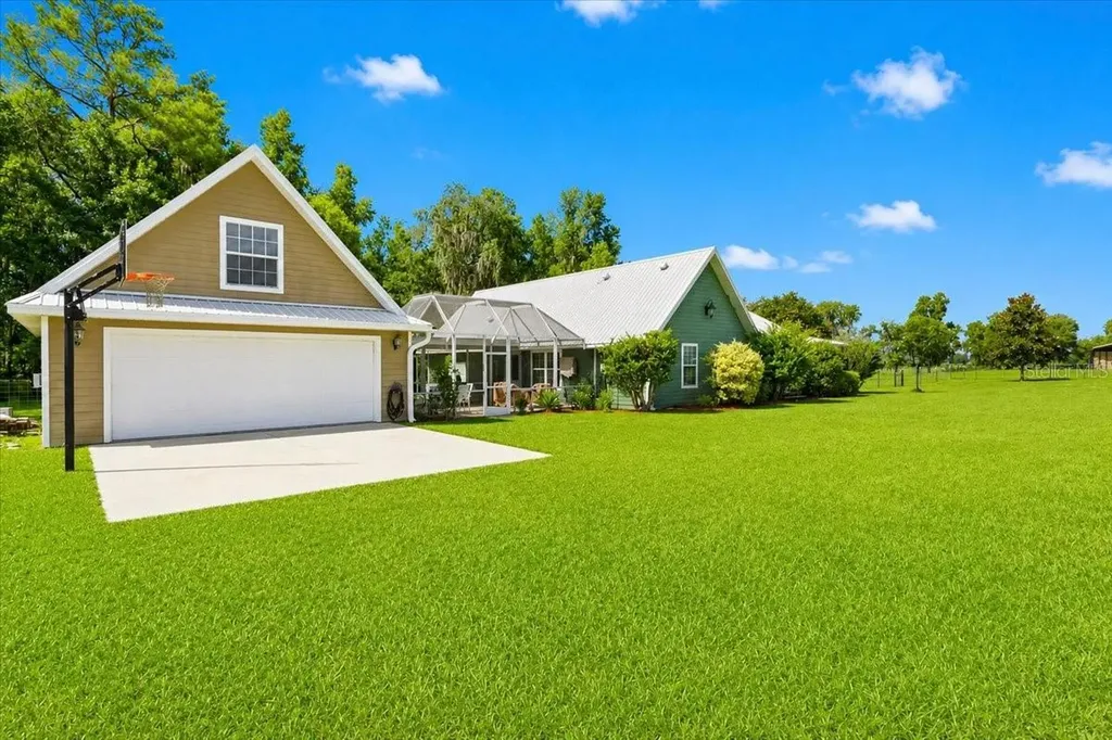 27471 NW 173rd Terrace Alachua FL 32615