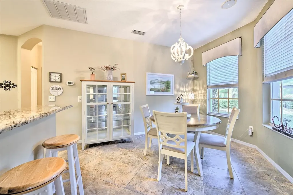 5734 Heronpark Place Lithia FL 33547
