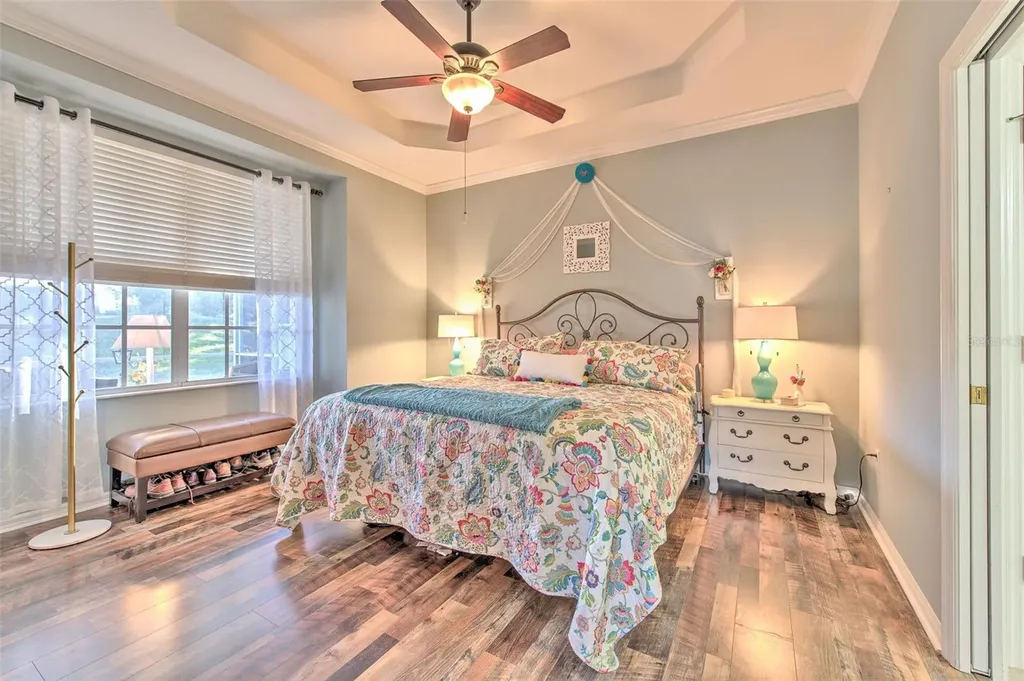 5734 Heronpark Place Lithia FL 33547