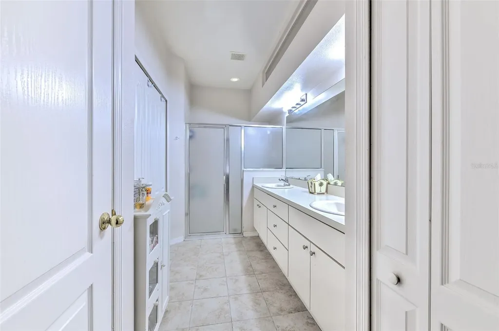 5734 Heronpark Place Lithia FL 33547