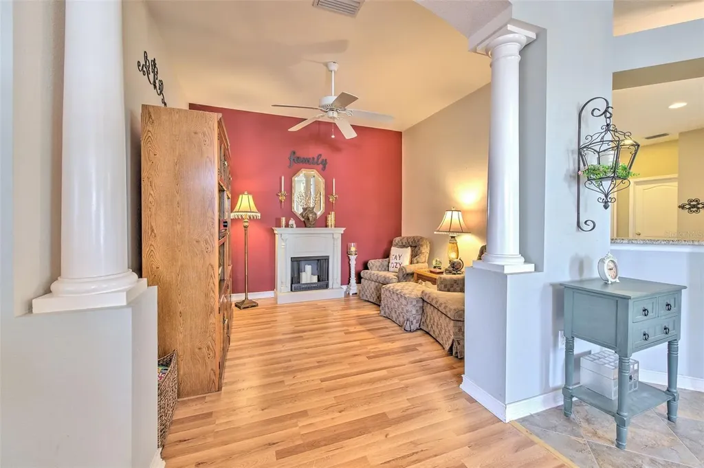 5734 Heronpark Place Lithia FL 33547