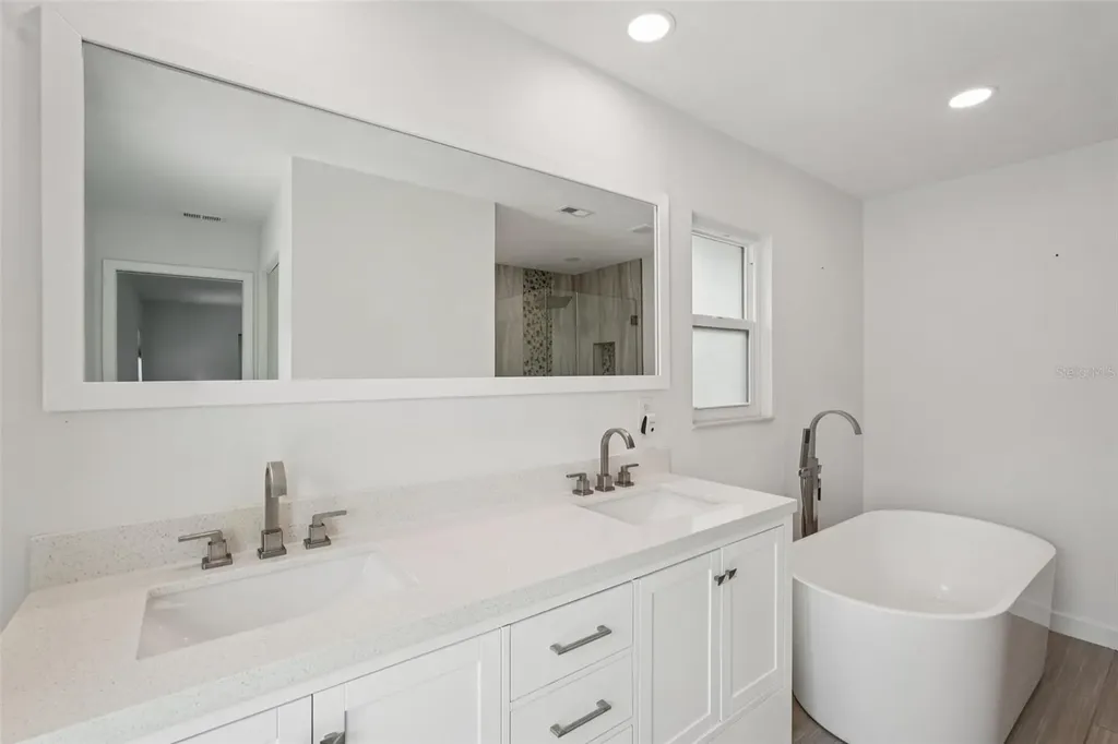 5385 Dominica Circle Sarasota FL 34233