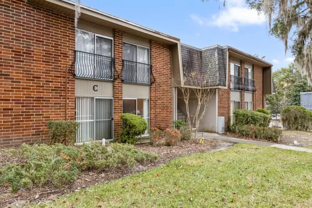 1700 SW 16th Court Gainesville FL 32608
