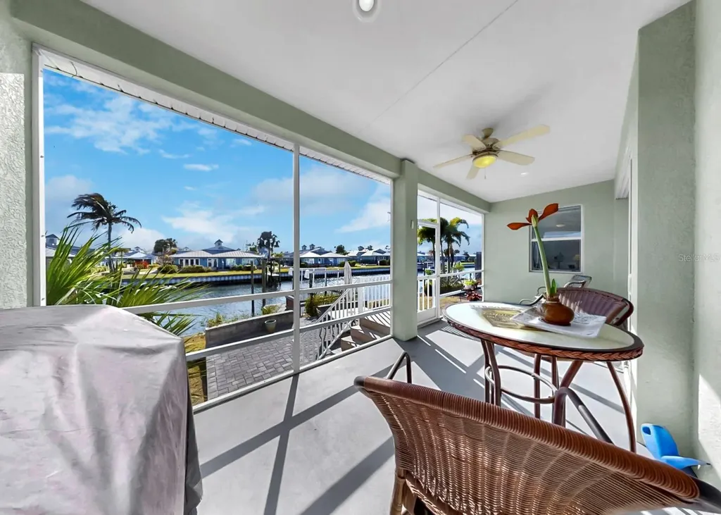 916 Spindle Palm Way Apollo Beach FL 33572