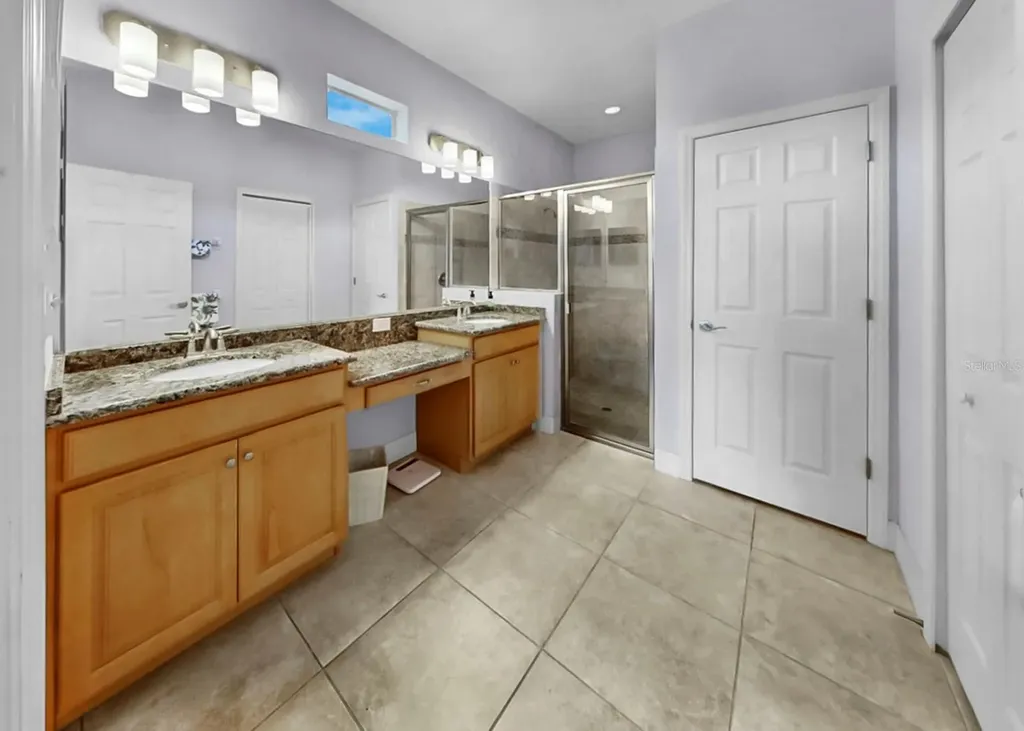 916 Spindle Palm Way Apollo Beach FL 33572