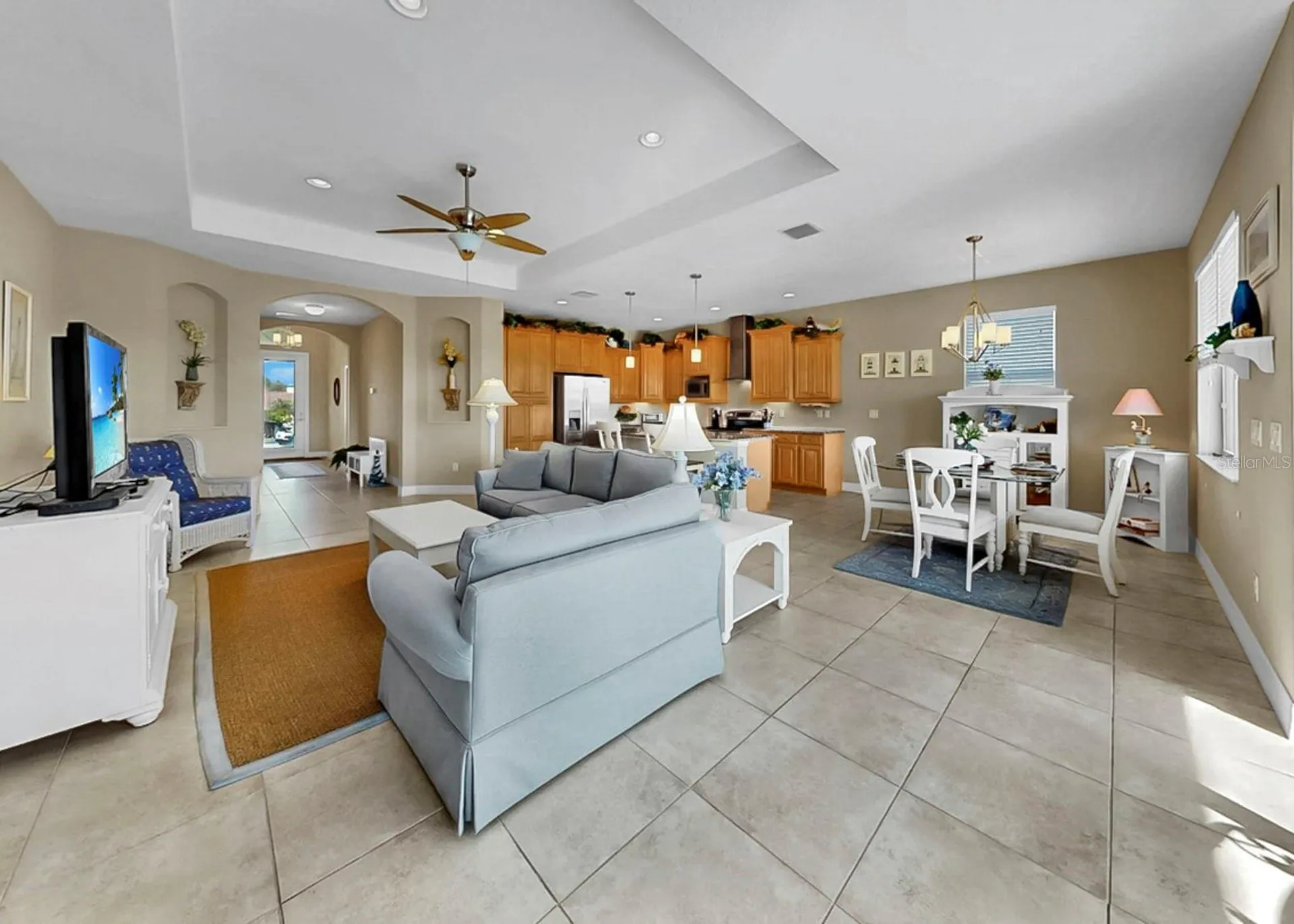 916 Spindle Palm Way Apollo Beach FL 33572