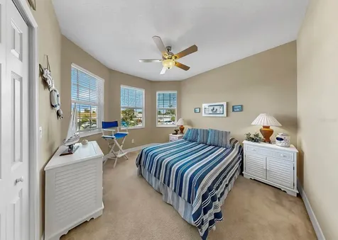 916 Spindle Palm Way Apollo Beach FL 33572