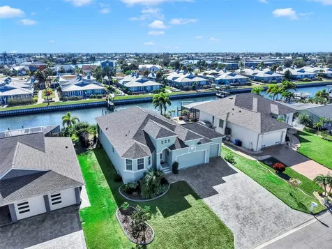 916 Spindle Palm Way Apollo Beach FL 33572