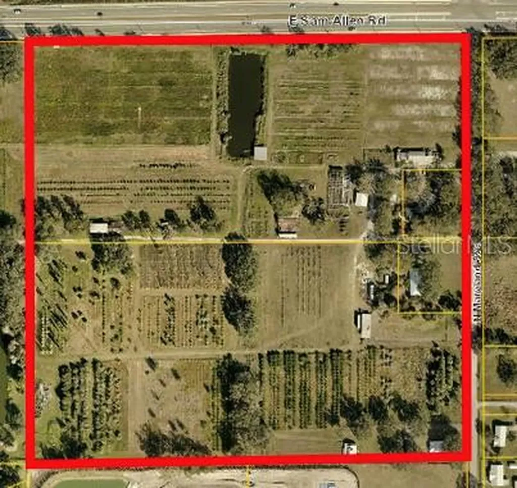 3201 N Maryland Avenue Plant City FL 33565