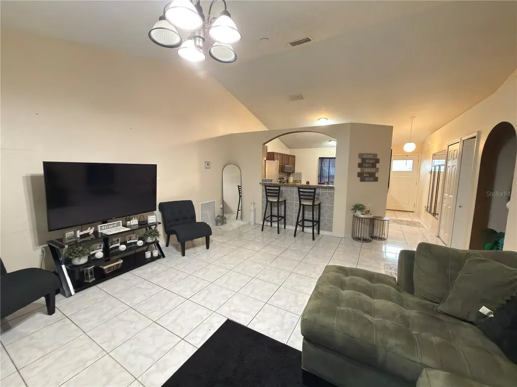 796 Del Prado Drive Kissimmee FL 34758