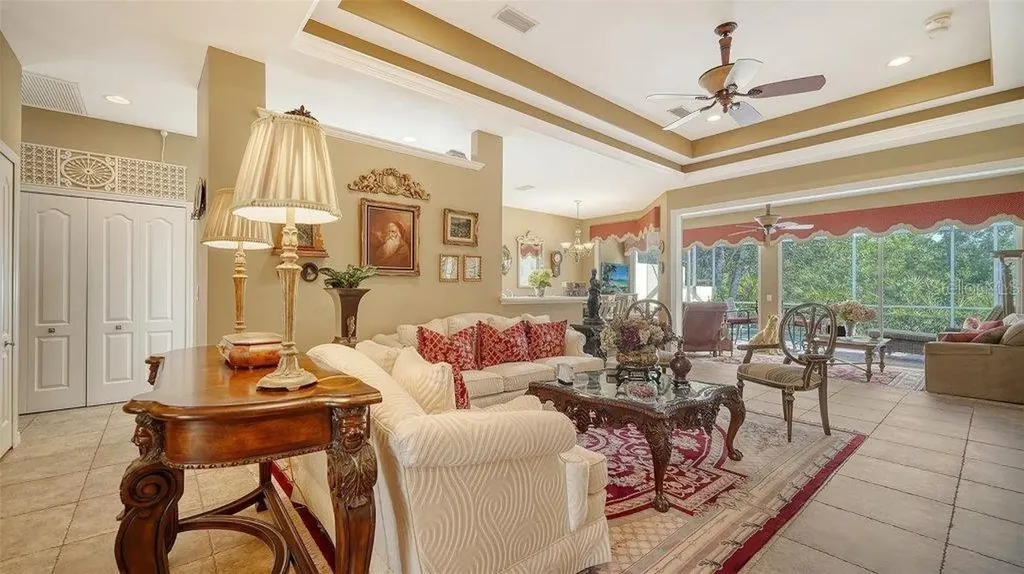 8183 Nice Way Sarasota FL 34238