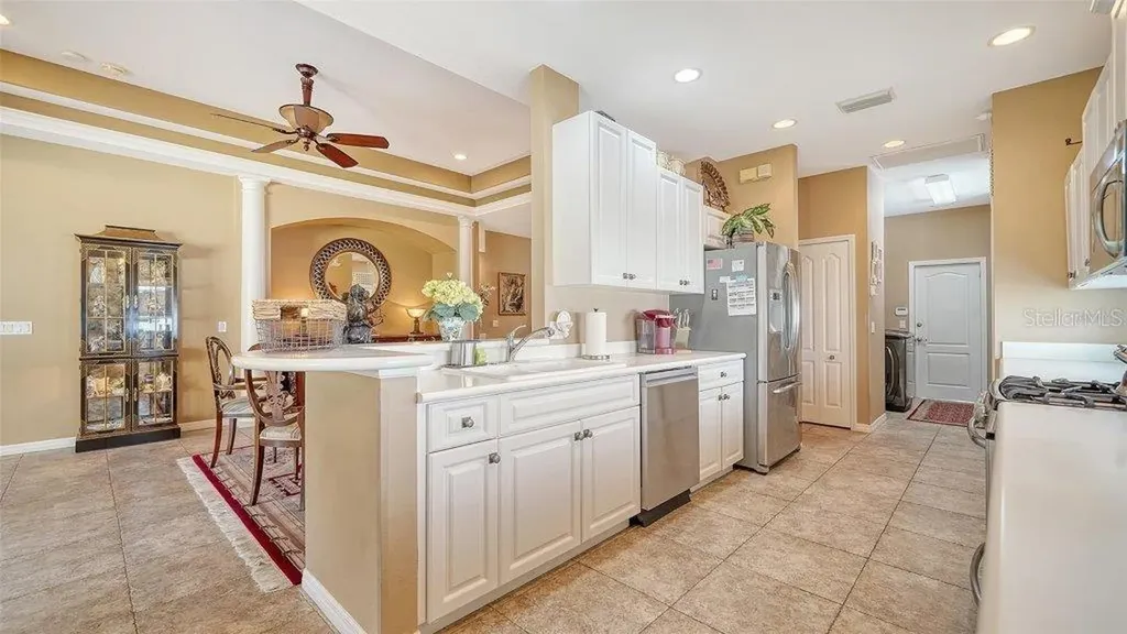 8183 Nice Way Sarasota FL 34238