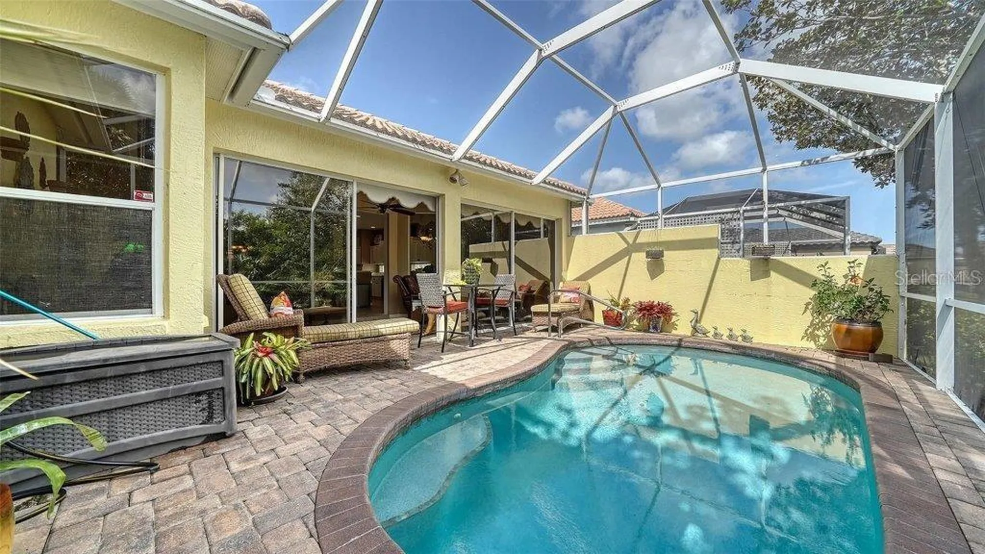 8183 Nice Way Sarasota FL 34238