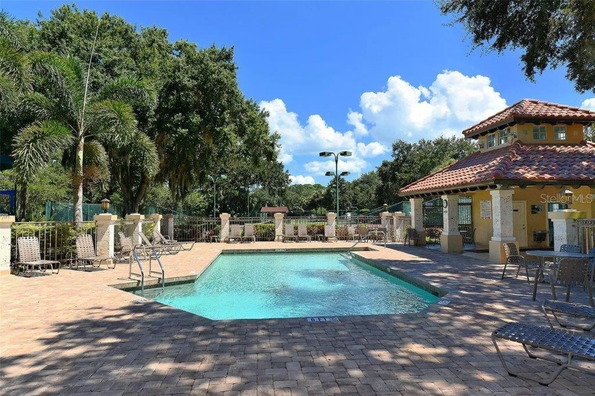 8183 Nice Way Sarasota FL 34238
