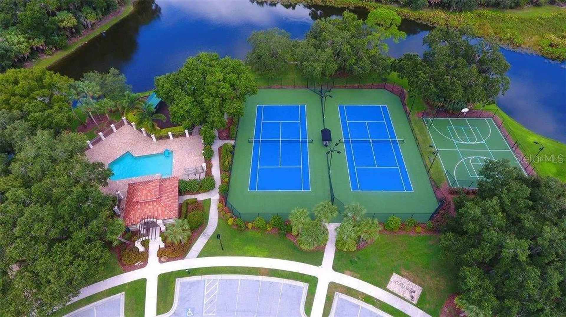 8183 Nice Way Sarasota FL 34238