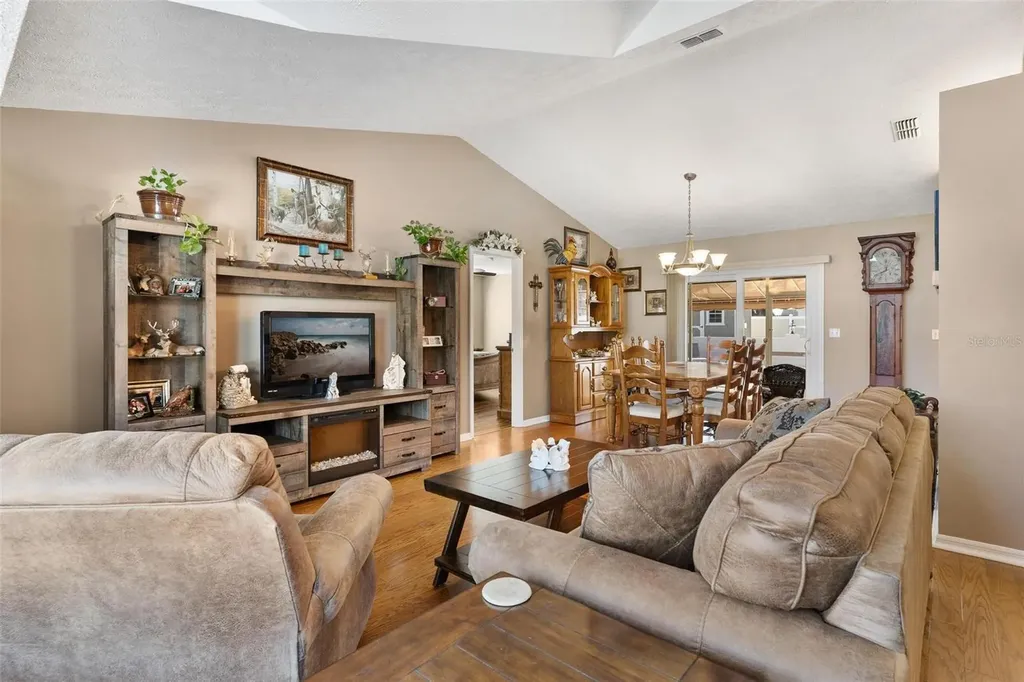 450 NE 55th Street Ocala FL 34479