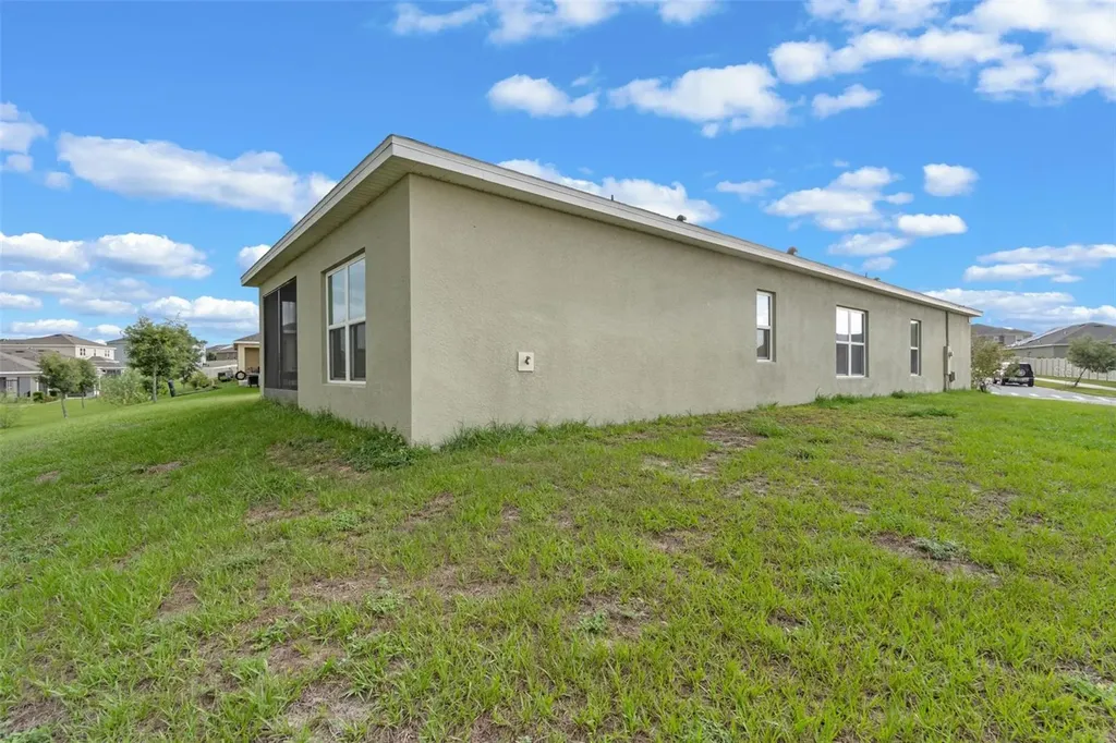 189 Luxmore Road Groveland FL 34736