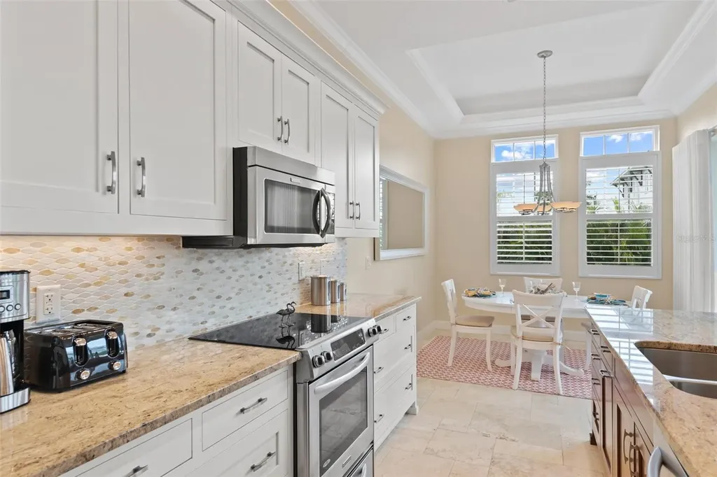 1021 Crescent Street Sarasota FL 34242