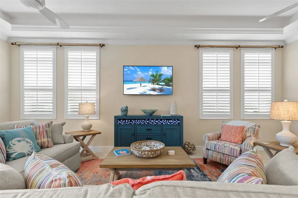 1021 Crescent Street Sarasota FL 34242