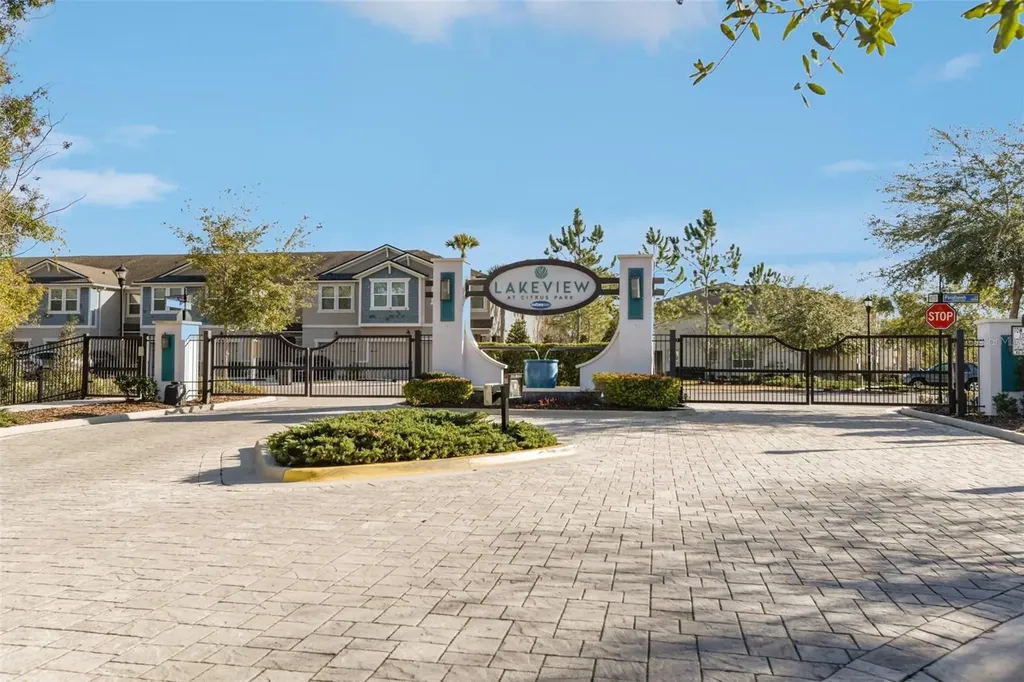 14217 Pondhawk Lane Tampa FL 33625