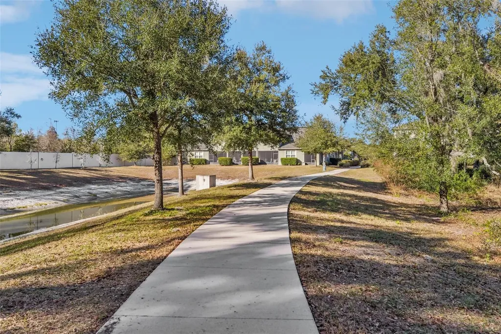 14217 Pondhawk Lane Tampa FL 33625