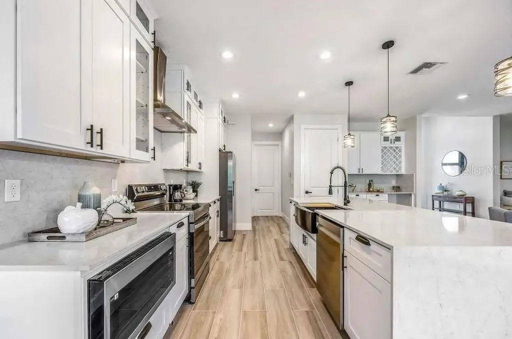 2861 Fontainebleau Avenue SE Palm Bay FL 32909