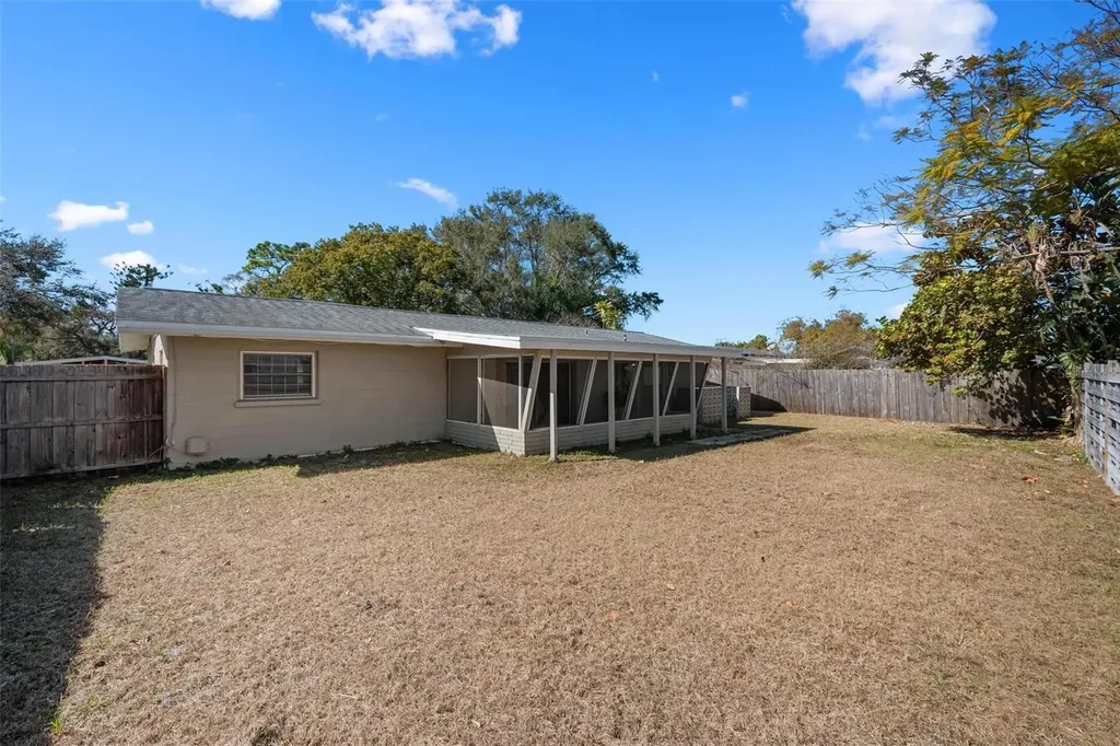 4213 Des Plains Drive Sarasota FL 34233