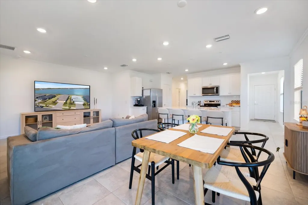 6512 Silverstar Drive Sarasota FL 34240