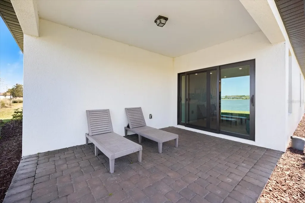6512 Silverstar Drive Sarasota FL 34240