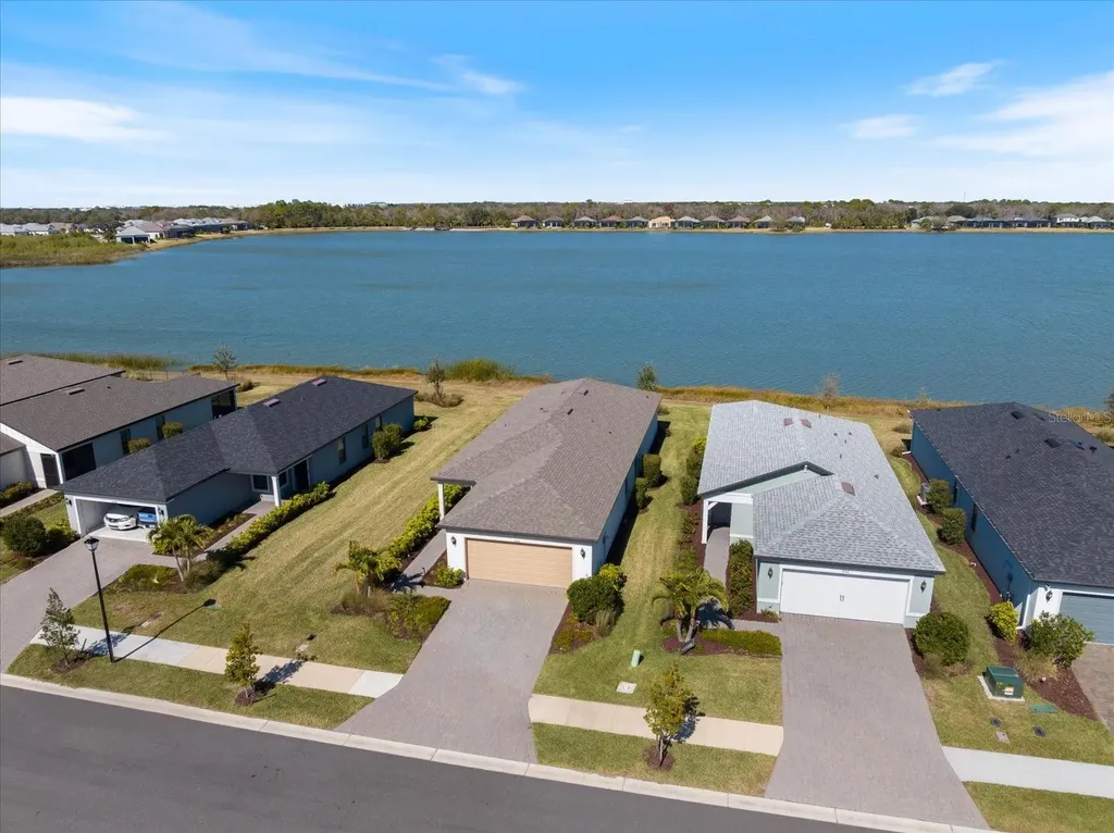 6512 Silverstar Drive Sarasota FL 34240