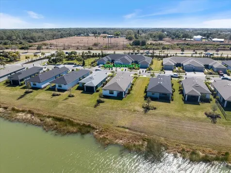 6512 Silverstar Drive Sarasota FL 34240