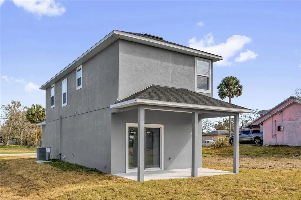 2404 Center Street Sanford FL 32771