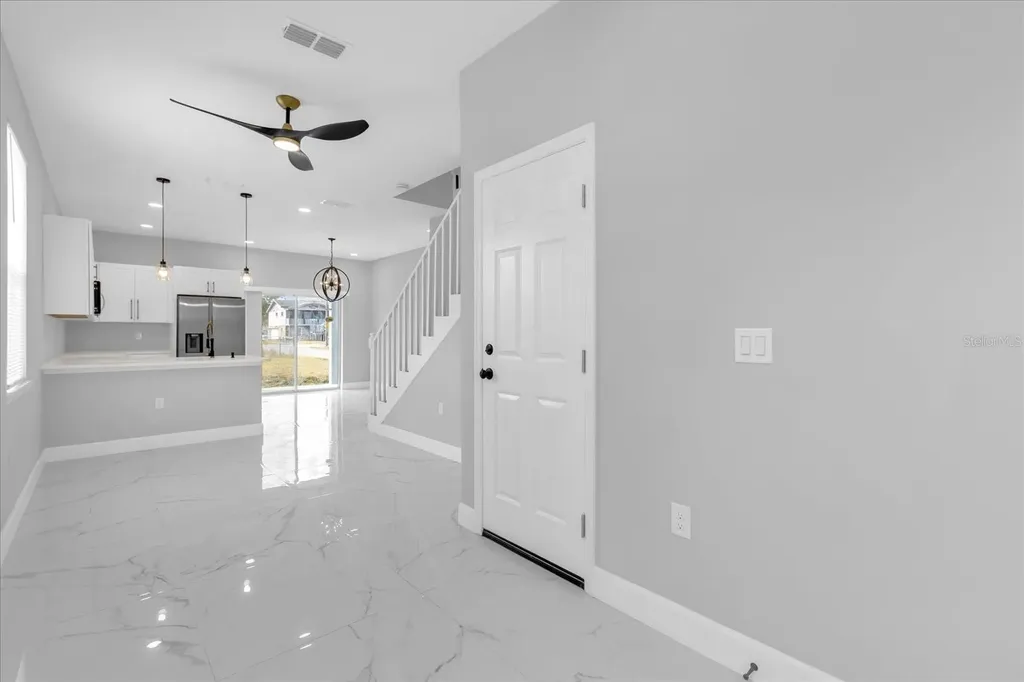 2404 Center Street Sanford FL 32771