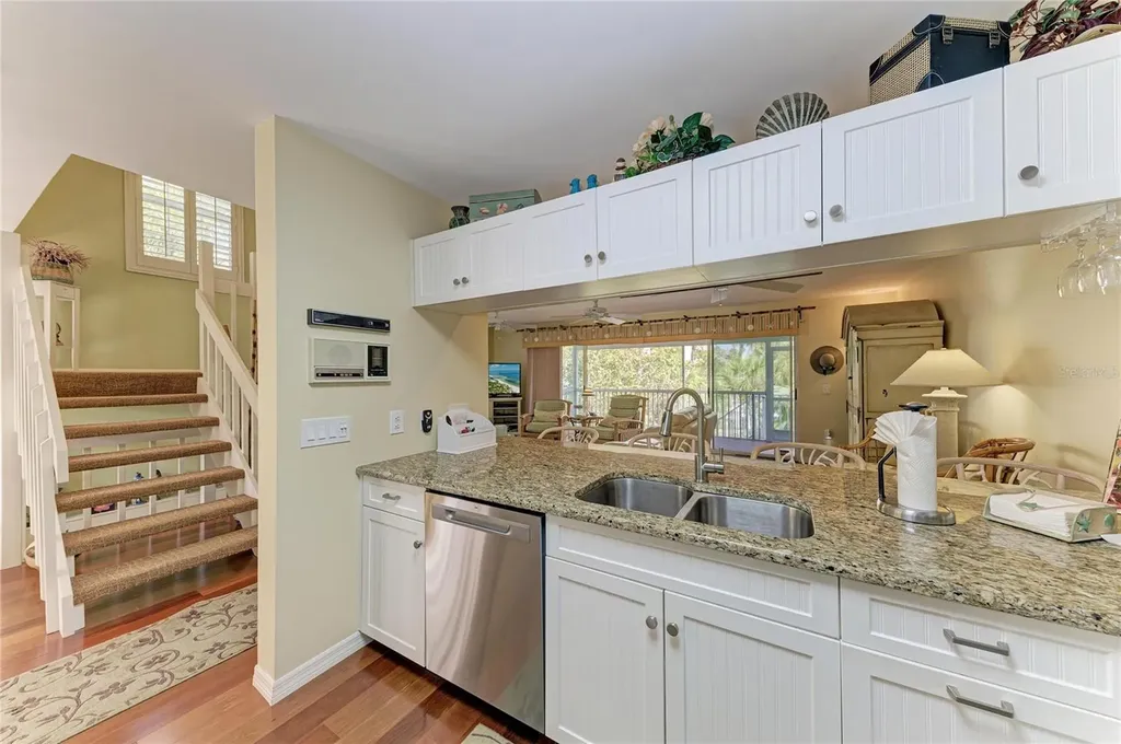 6250 Holmes Boulevard Holmes Beach FL 34217