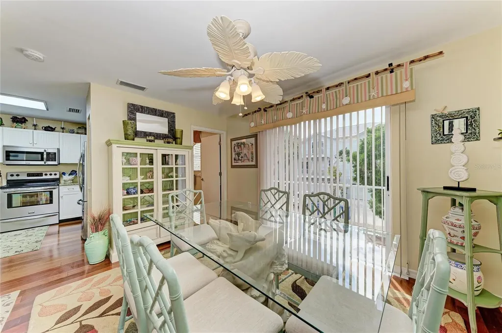 6250 Holmes Boulevard Holmes Beach FL 34217