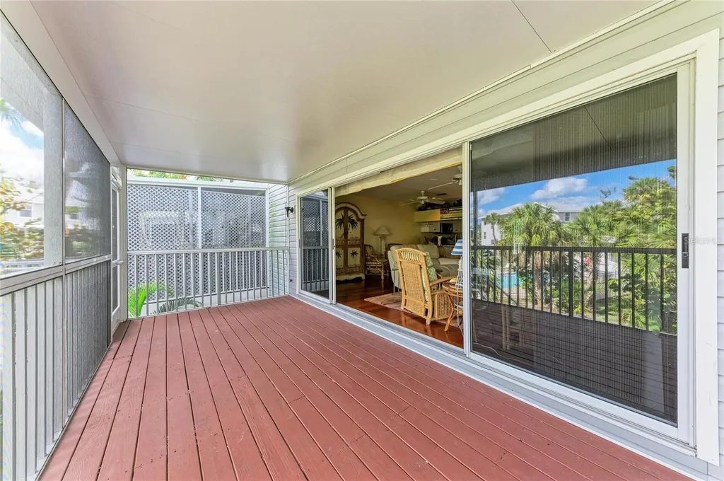 6250 Holmes Boulevard Holmes Beach FL 34217