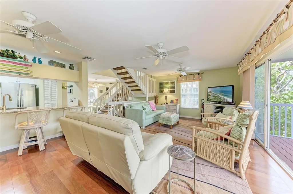 6250 Holmes Boulevard Holmes Beach FL 34217