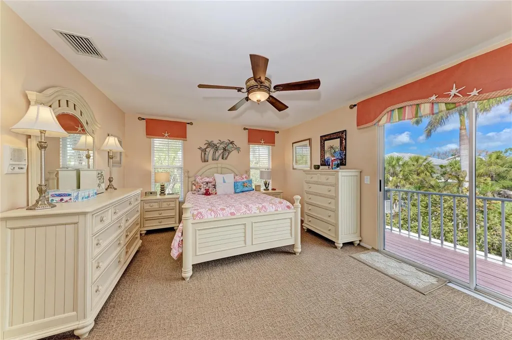 6250 Holmes Boulevard Holmes Beach FL 34217