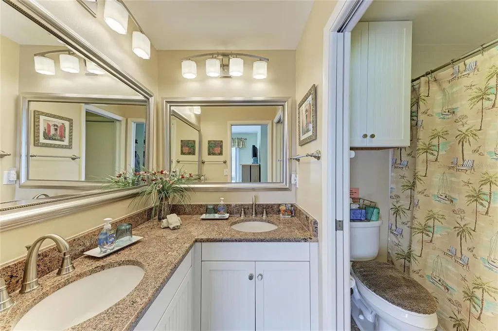 6250 Holmes Boulevard Holmes Beach FL 34217