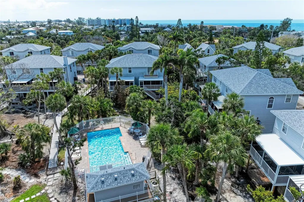 6250 Holmes Boulevard Holmes Beach FL 34217
