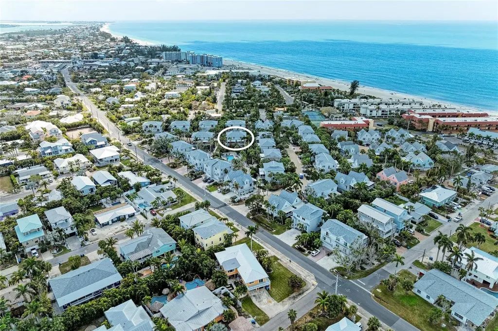 6250 Holmes Boulevard Holmes Beach FL 34217