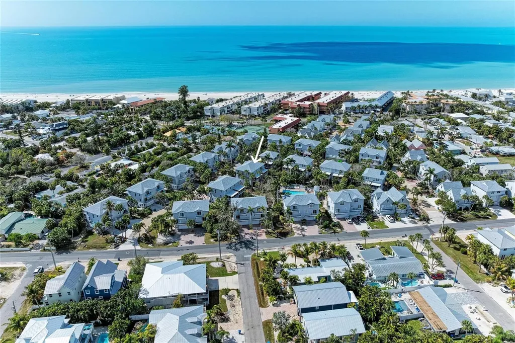 6250 Holmes Boulevard Holmes Beach FL 34217